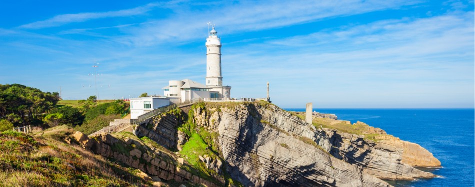 Centro de Arte Faro Cabo Mayor Santander