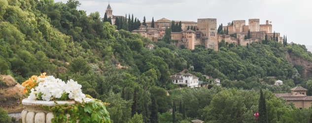 Granada: Sierra Nevada, la Alhambra y el paraíso